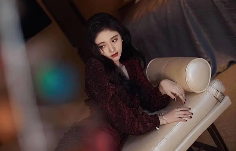 歌曲推荐:碎银几两-